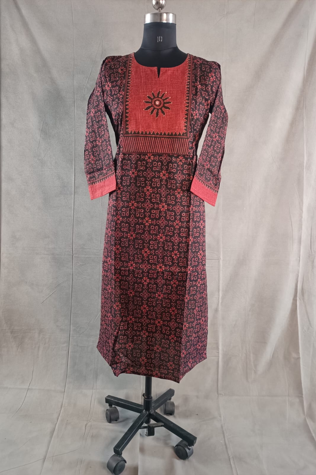 BLACK & PINK - BLOCK PRINTED COTTON KURTHA