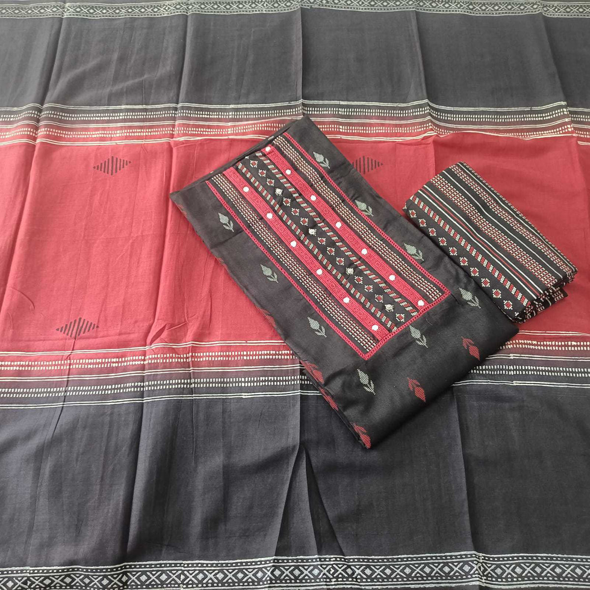 BLACK -HANDLOOM COTTON - 3 PC SUIT SET - TOP,BOTTOM & DUPATTA