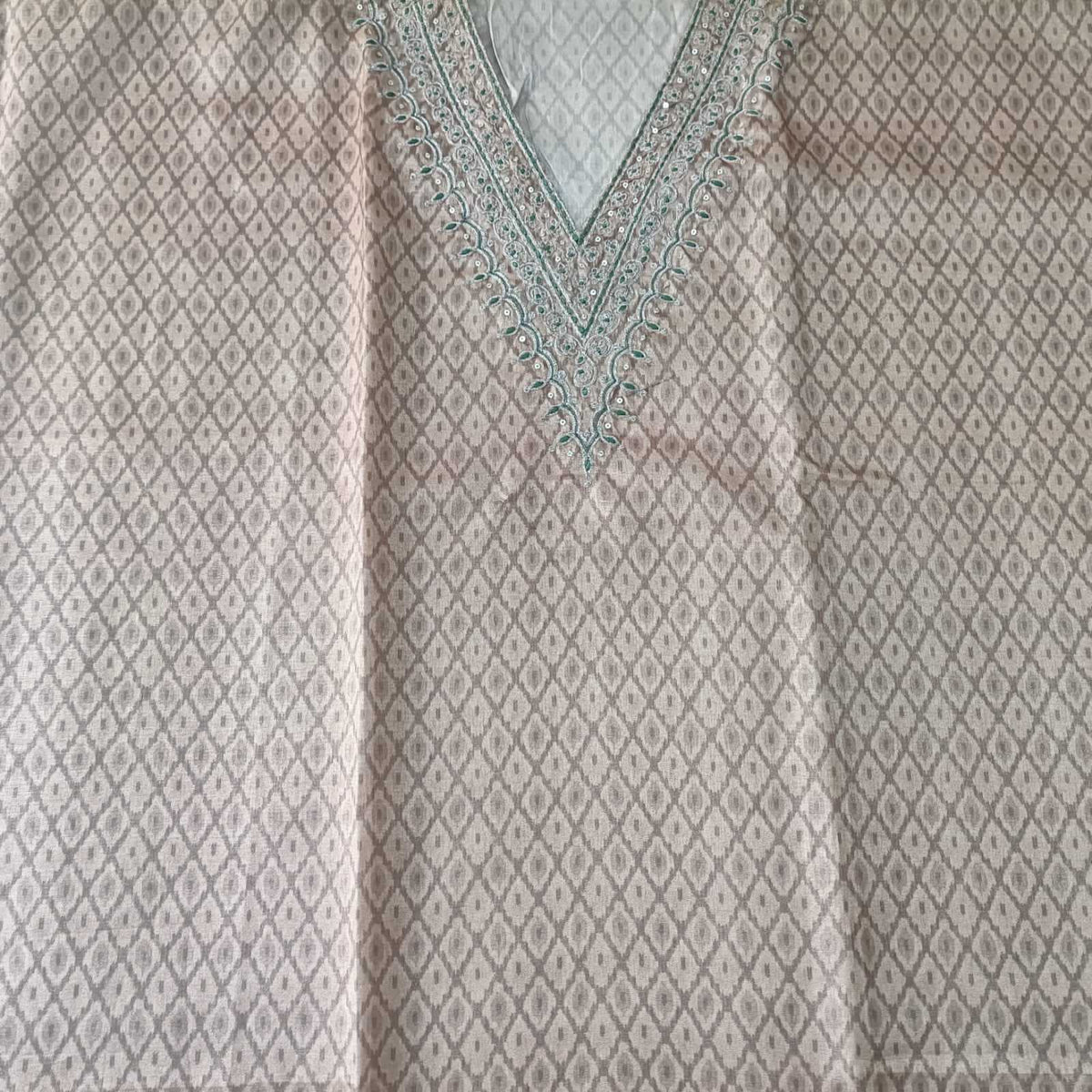 IVORY BIEGE CHANDERI PRINTED & EMBROIDERED SUIT WITH PRINTED SILK DUPATTA